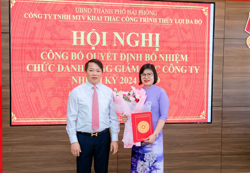 Công bố Quyết định bổ nhiệm chức vụ Tổng Giám đốc  Công ty TNHH MTV Khai thác công trình thủy lợi Đa Độ