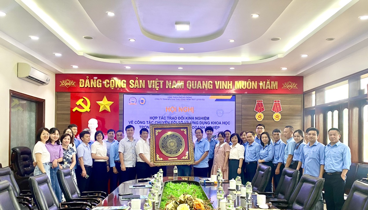 Chương trình giao lưu học tập kinh nghiệm giữa Công ty TNHH MTV sông Chu (Thanh Hóa) và Công ty TNHH MTV KTCTTL Đa Độ