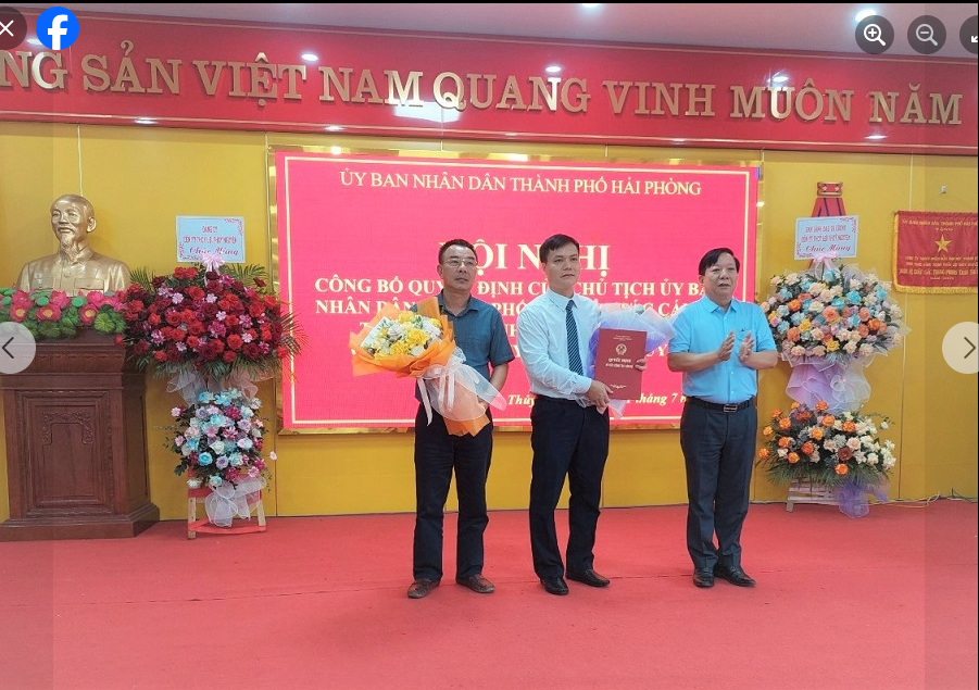 LỄ CÔNG BỐ VÀ TRAO QUYẾT ĐỊNH ĐIỀU ĐỘNG, BỔ NHIỆM CHỨC VỤ